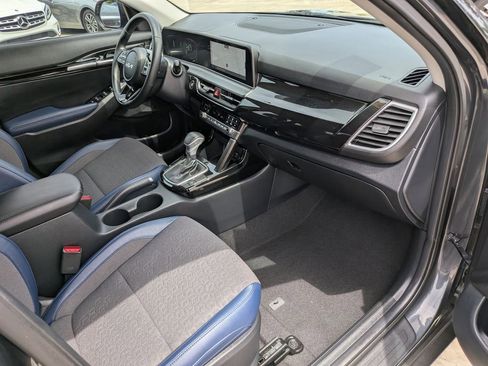 Certified 2025 Kia Seltos S FWD image 12