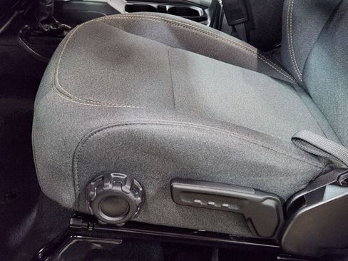 Used 2025 Jeep Gladiator Sport image 44