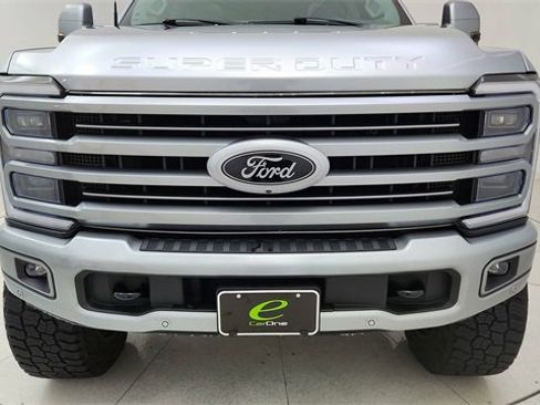 Used 2024 Ford F250 Limited w/ FX4 Off-Road Package image 8