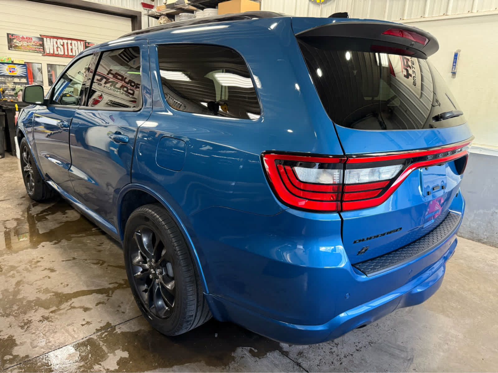 Used 2025 Dodge Durango R/T AWD/4WD image 8