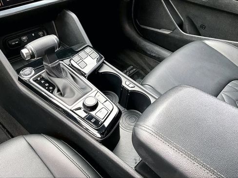 Used 2023 Kia Sportage X-Line w/ X-Line Premium Package image 16