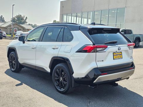 Used 2023 Toyota RAV4 XSE w/ XSE Grade Weather Package AWD/4WD image 4