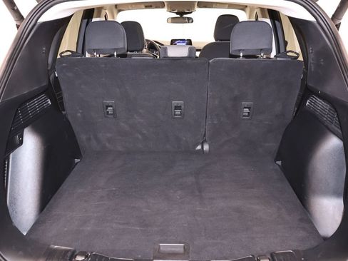 Certified 2022 Ford Escape SE w/ SE Sport Appearance Package AWD/4WD image 35