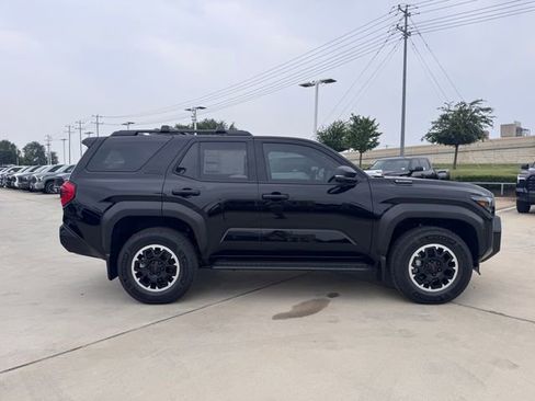 New 2026 Toyota 4Runner TRD Off-Road Premium AWD/4WD image 4