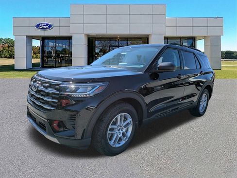 New 2026 Ford Explorer Active RWD image 4