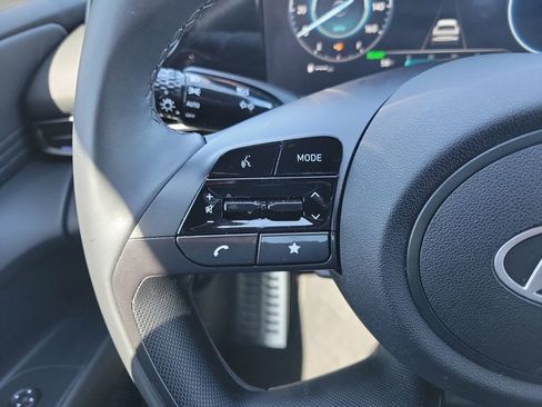 Certified 2025 Hyundai Elantra SEL FWD image 20