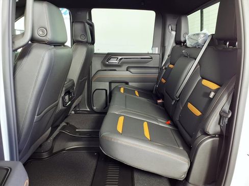 New 2026 GMC Sierra 2500 AT4 image 9