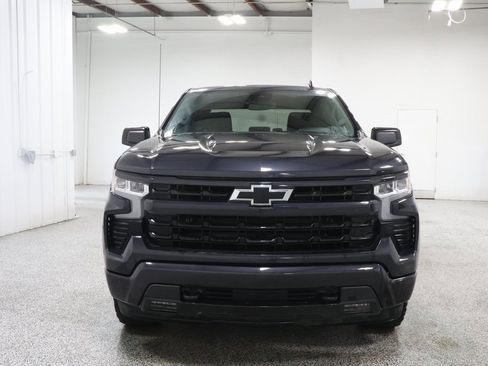 Used 2023 Chevrolet Silverado 1500 RST image 3
