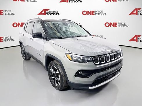Used 2022 Jeep Compass Limited image 1
