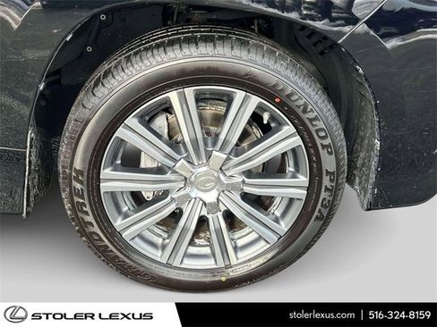 Used 2017 Lexus LX 570 4WD w/ Luxury Package image 11