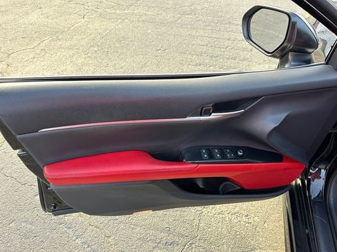 Used 2020 Toyota Camry XSE image 12