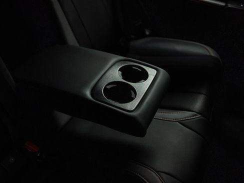 Used 2024 Subaru Crosstrek 2.5i Limited AWD/4WD image 12