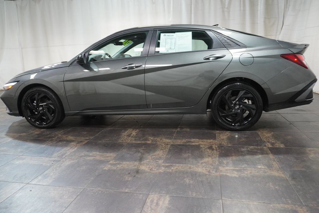 Certified 2026 Hyundai Elantra Sport FWD image 9