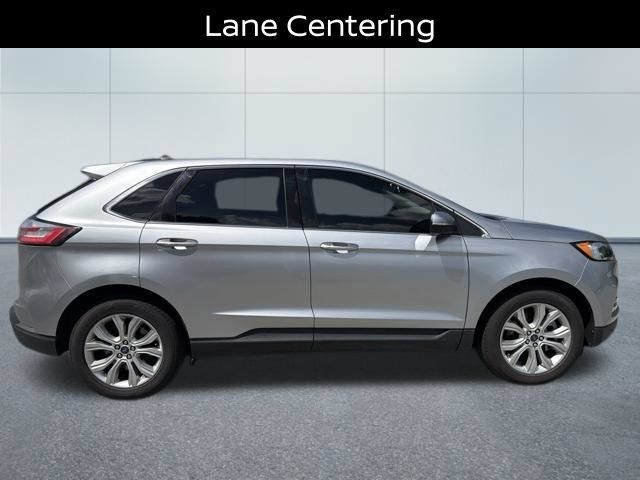 Used 2022 Ford Edge Titanium w/ Equipment Group 301A AWD/4WD image 8