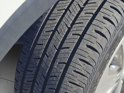 Used 2020 Buick Encore Preferred image 17