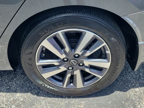 Certified 2025 Nissan Versa SV w/ Trunk Package FWD image 8