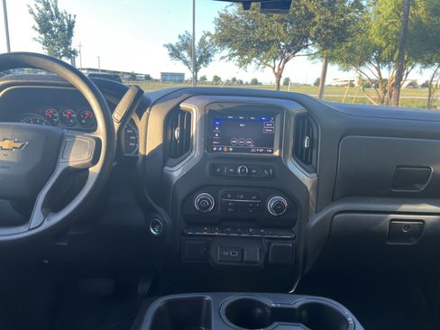 Used 2022 Chevrolet Silverado 1500 Custom RWD image 24