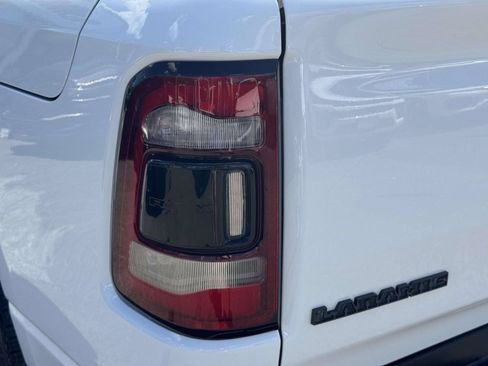 Used 2024 RAM 1500 Laramie AWD/4WD image 11