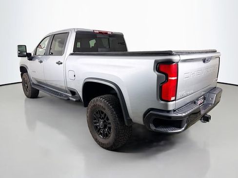 Used 2024 Chevrolet Silverado 2500 ZR2 AWD/4WD image 5