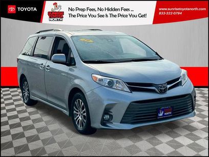 Certified 2019 Toyota Sienna XLE
