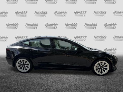 Used 2022 Tesla Model 3 Long Range AWD/4WD image 9