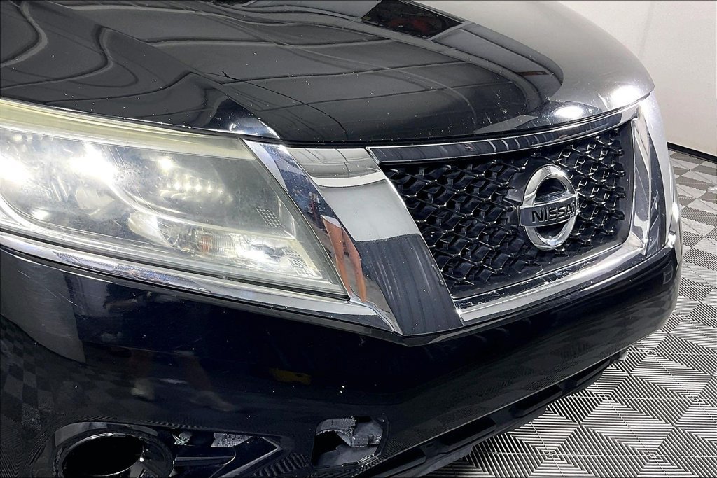 Used 2014 Nissan Pathfinder S w/ Cargo Package FWD image 36
