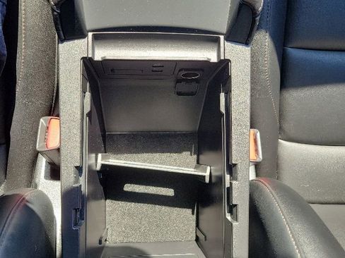 Used 2022 MAZDA MAZDA3 s FWD image 10