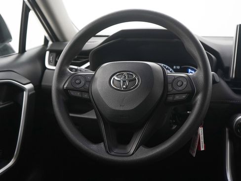 Used 2025 Toyota RAV4 LE image 14