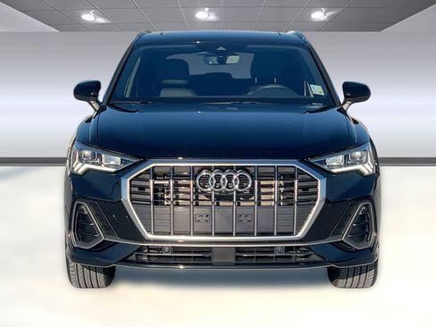 Certified 2025 Audi Q3 2.0T Premium Plus w/ Premium Plus Package image 6