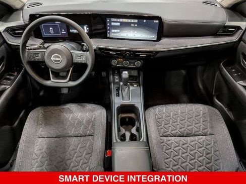 Certified 2025 Nissan Kicks SV w/ SV Premium Package AWD/4WD image 28