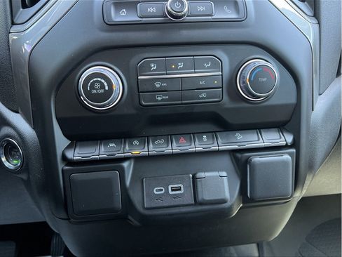 New 2026 Chevrolet Silverado 1500 Custom Trail Boss w/ LPO, Dark Essentials Package AWD/4WD image 28