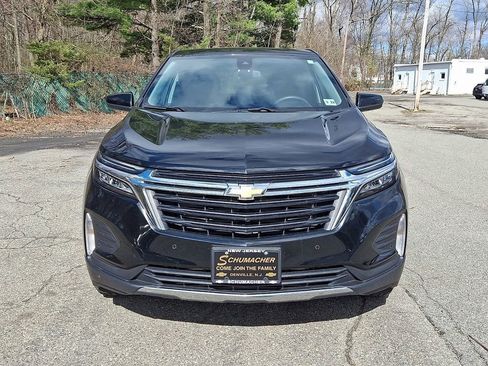 Used 2023 Chevrolet Equinox LT AWD/4WD image 2