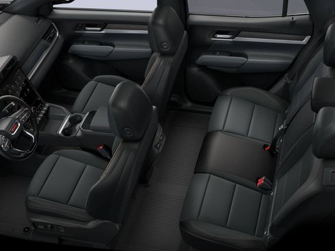 New 2026 GMC Terrain AT4 w/ LPO, Black Badging Package AWD/4WD image 31