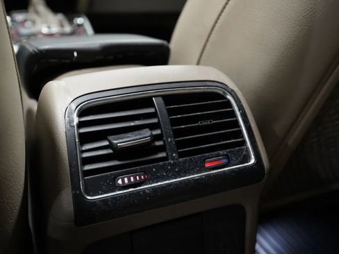 Used 2010 Audi A4 2.0T Premium Plus image 32