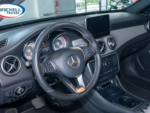Used 2017 Mercedes-Benz GLA 250 image 15