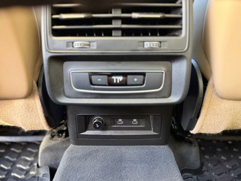 Used 2023 Audi Q7 2.0T Premium Plus w/ Premium Plus Package image 27