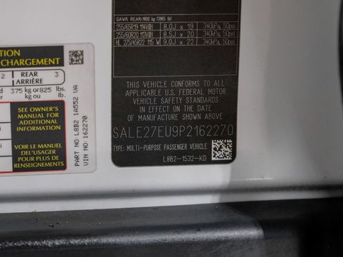 Used 2023 Land Rover Defender 110 X-Dynamic SE AWD/4WD image 58
