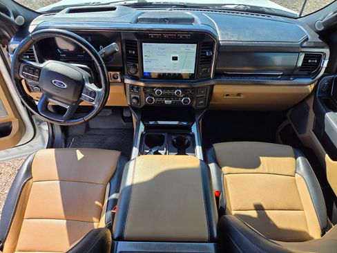 Used 2023 Ford F250 Lariat w/ Lariat Ultimate Package AWD/4WD image 9