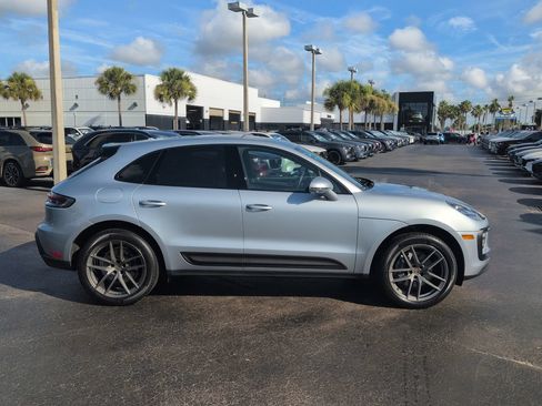 Used 2024 Porsche Macan Turbo AWD/4WD image 3