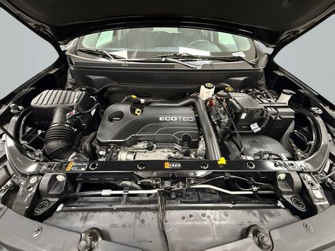 Used 2020 Chevrolet Equinox LT image 23