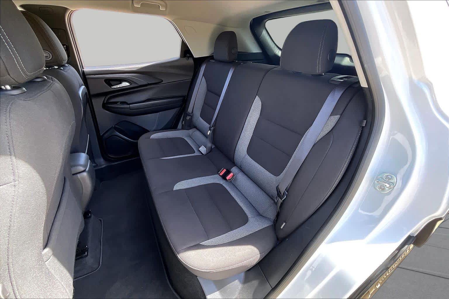 Used 2025 Chevrolet TrailBlazer LT FWD image 41