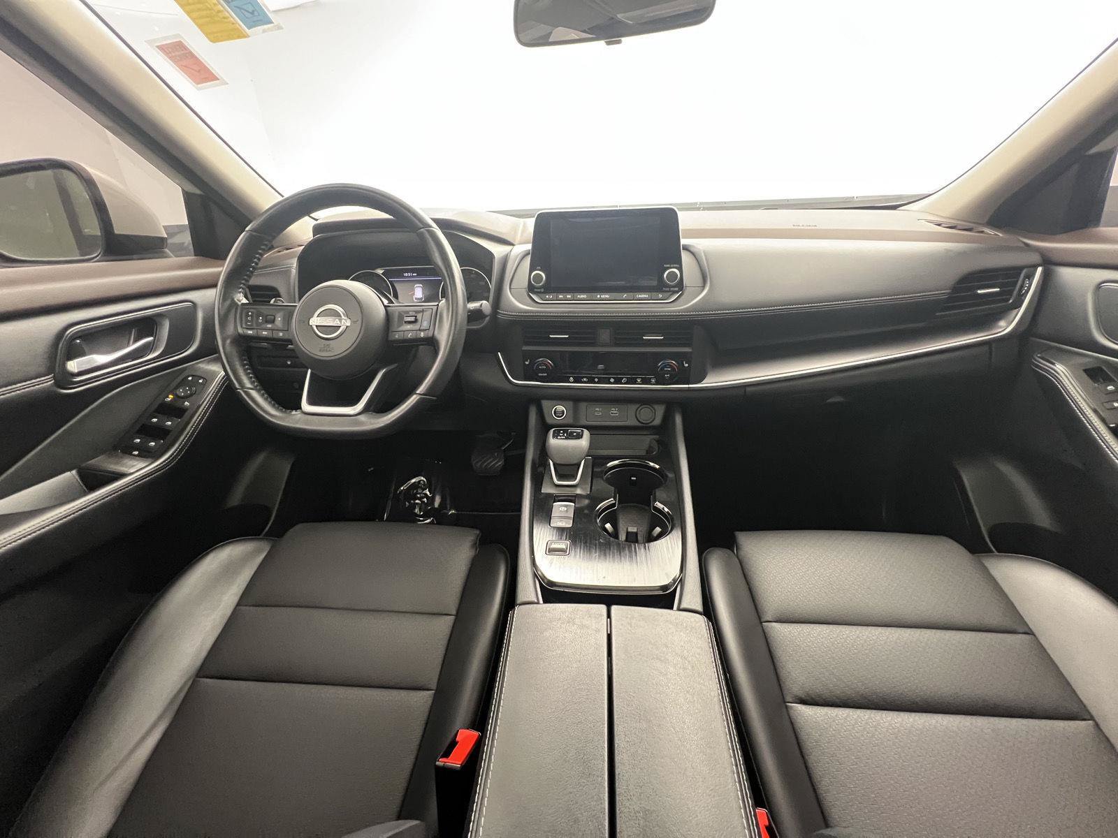 Used 2023 Nissan Rogue SV w/ SV Premium B Package FWD image 34