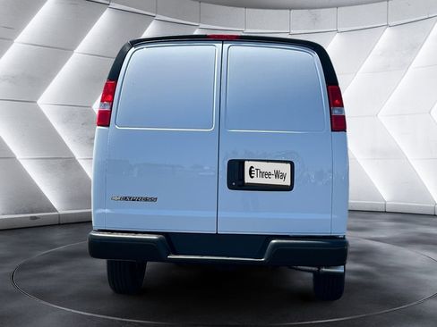 New 2026 Chevrolet Express 2500 w/ Driver Convenience Package RWD image 4