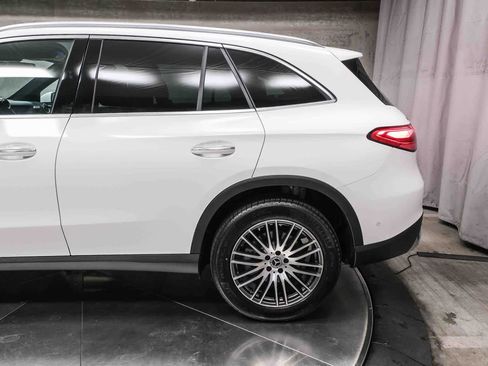 Certified 2026 Mercedes-Benz GLC 300 image 8