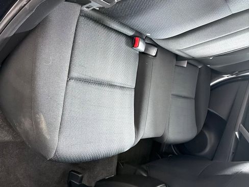 Used 2010 MAZDA MAZDA3 i Touring image 21