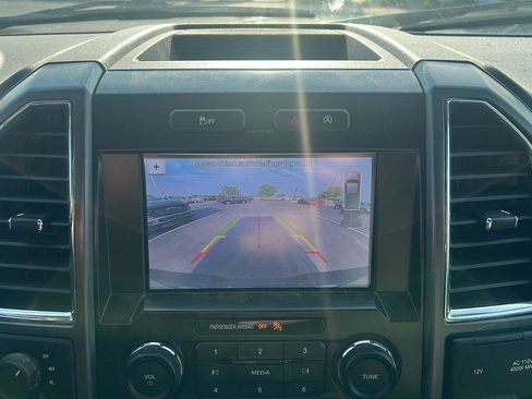 Used 2016 Ford F150 XLT w/ Equipment Group 302A Luxury AWD/4WD image 21