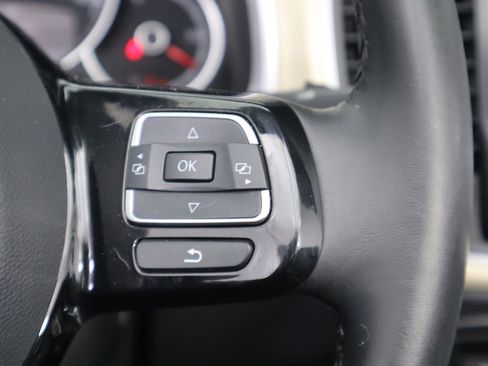 Used 2019 Volkswagen Beetle 2.0T Final Edition SEL image 20