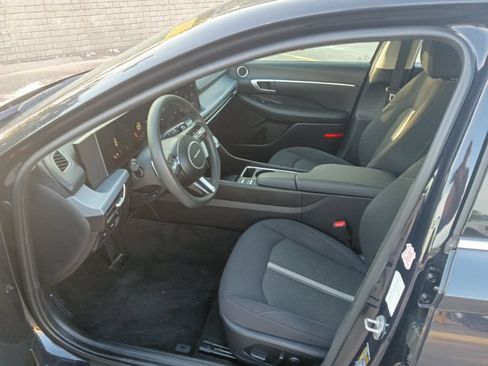 Used 2025 Hyundai Sonata SEL FWD image 4
