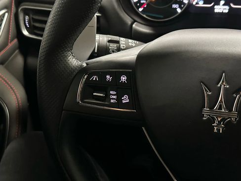 Used 2024 Maserati Levante GT Ultima image 30