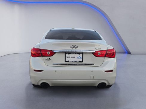 Used 2016 INFINITI Q50 3.0t Premium w/ Driver Assistance Package image 4